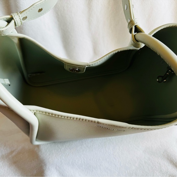 Charles & Keith Tote - Picture 3 of 8